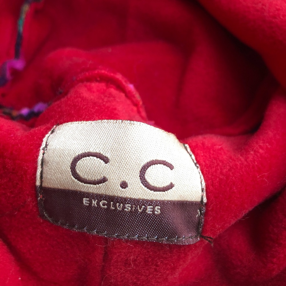 Red CC multi color yarn fleece beaded hat - Picture 6 of 8